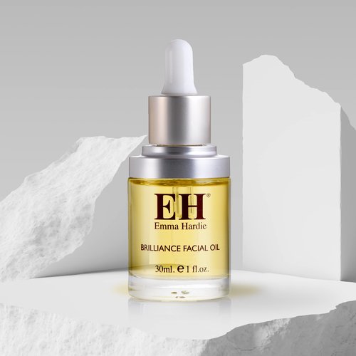 Emma Hardie 30ml Brilliance Facial Oil with Botanical Extract Blend, Use to Hydrate & Revitalise Skin, Promote Glow & Youthful Look & Reduce Wrinkles, Suitable for Sensitive Skin, Vegan & Cruelty Free