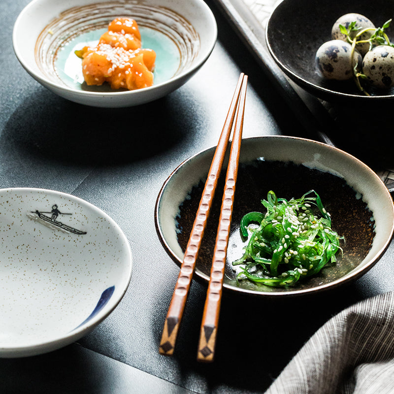 Japanese Style Small Round Shallow Porcelain Bowl for Vegetables & Seasonings