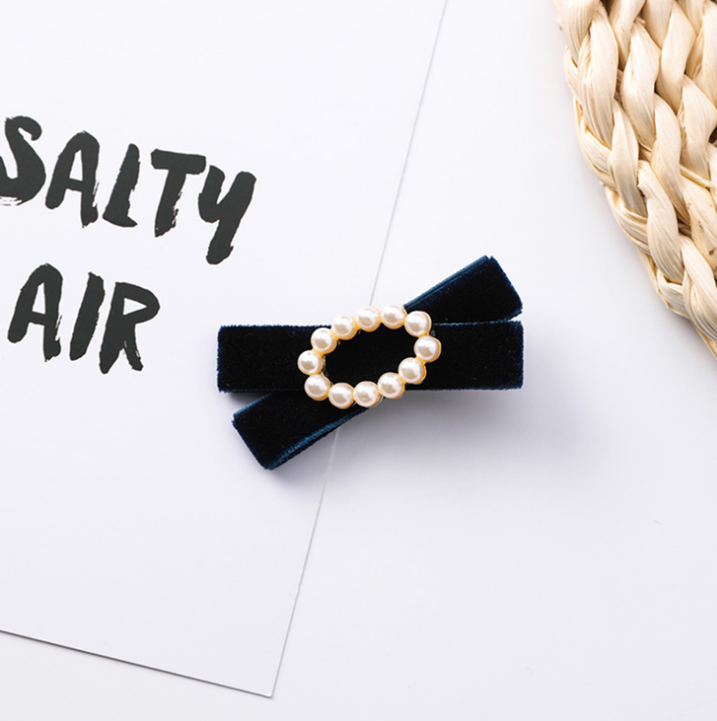 Handmade Pearl Velvet Bow Hairpin Autumn Winter Retro Hair Accessory for Women