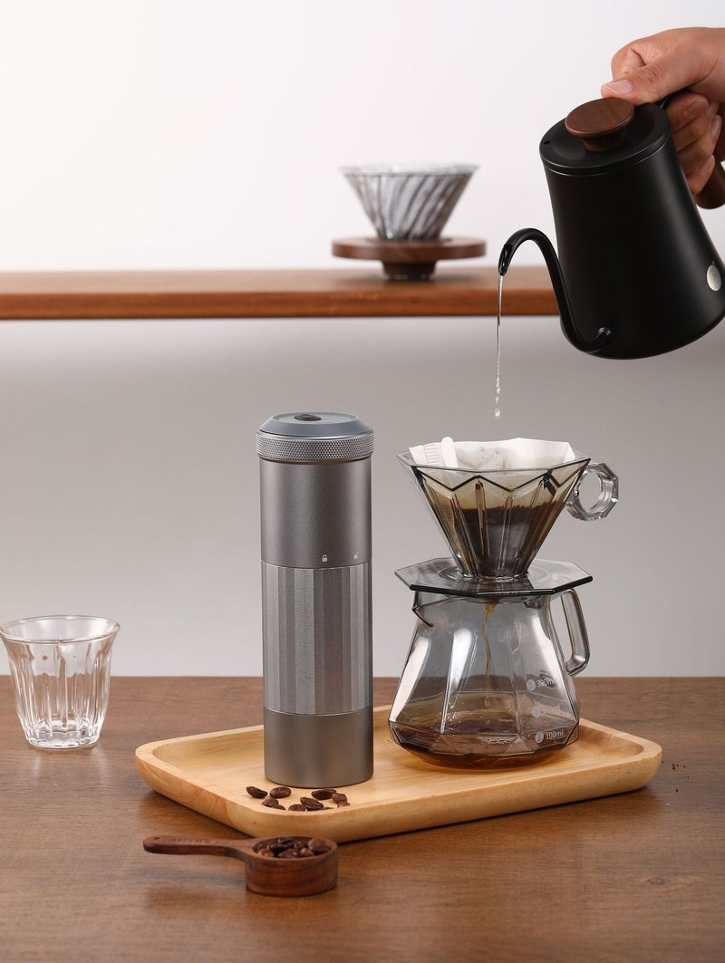 Portable Wireless Bean Grinder USB Charging Kitchen Appliance Gray