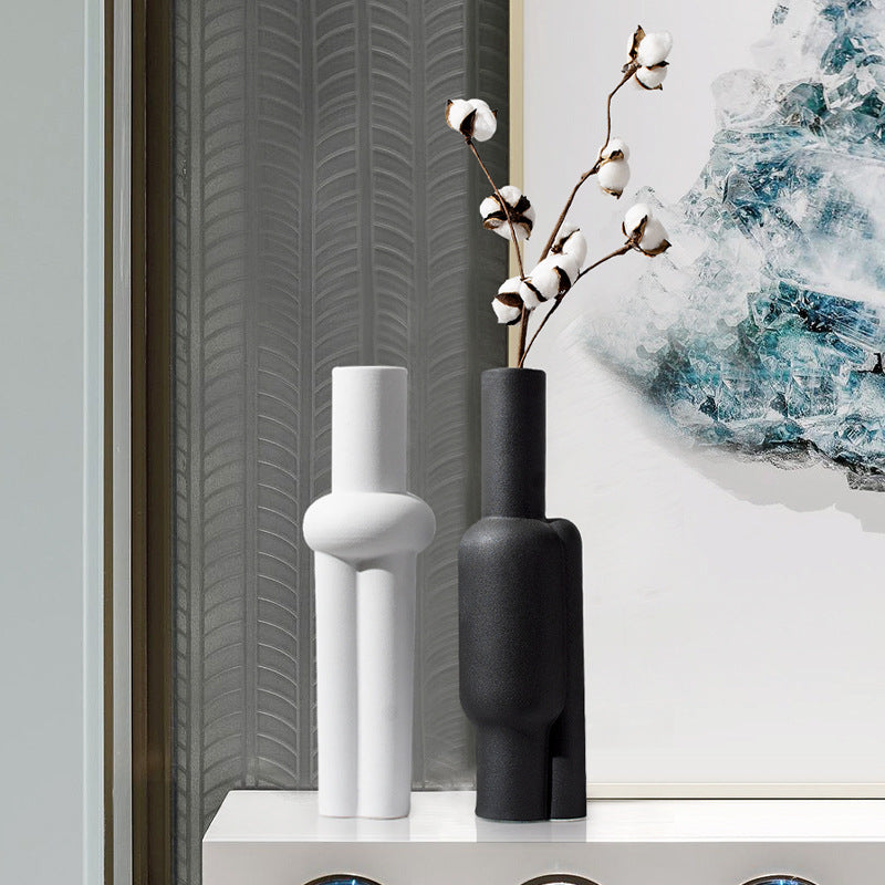 Creative Black and White Ceramic Vase – Modern Nordic Home Decor, Frosted Finish