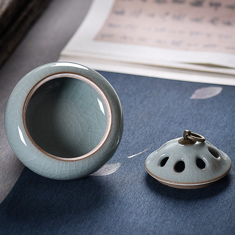 Antique-Style Ceramic Incense Burner for Home Use - Multiple Colors