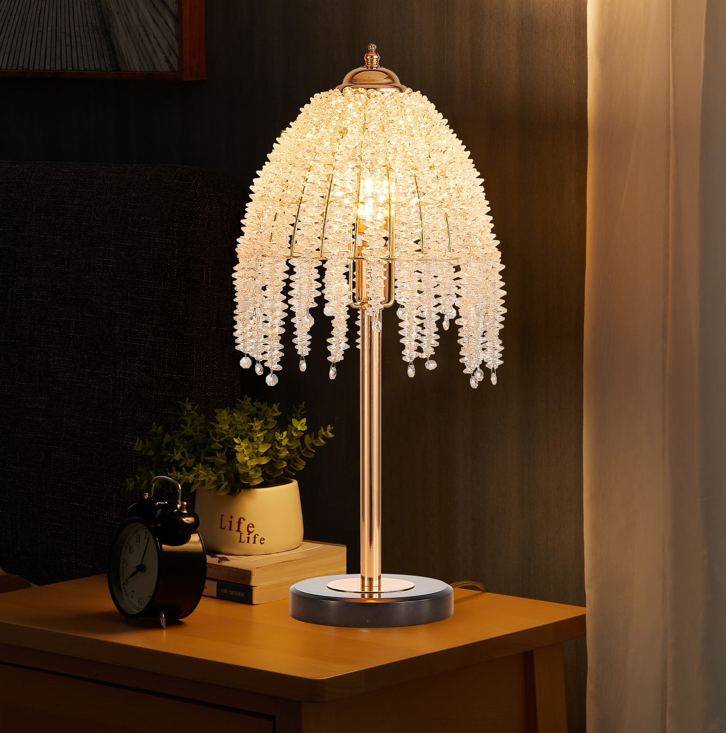 Elegant Crystal Table Lamp - Vintage Waterfall Design