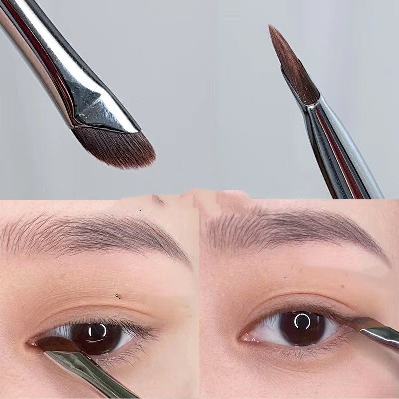 Eyeliner Brush - Oblique Edge Makeup Brush for Precise Eye Definition