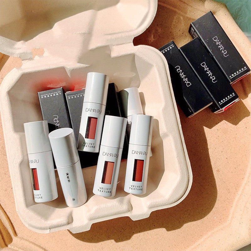 Velvet Matte Lip Lacquer - Soft Fog Finish, Red Tea Red Bean, 2.5g