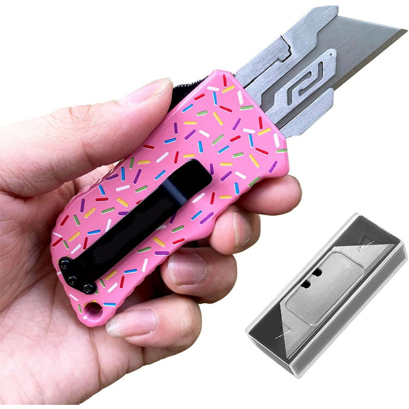 Retractable Multi-Purpose Knife with 5 Spare Blades - EDC Tool