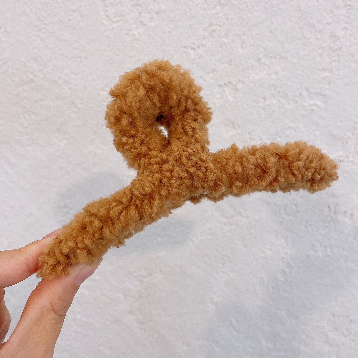 Large Plush Hair Clip with Elegant Design for Hair Accessories