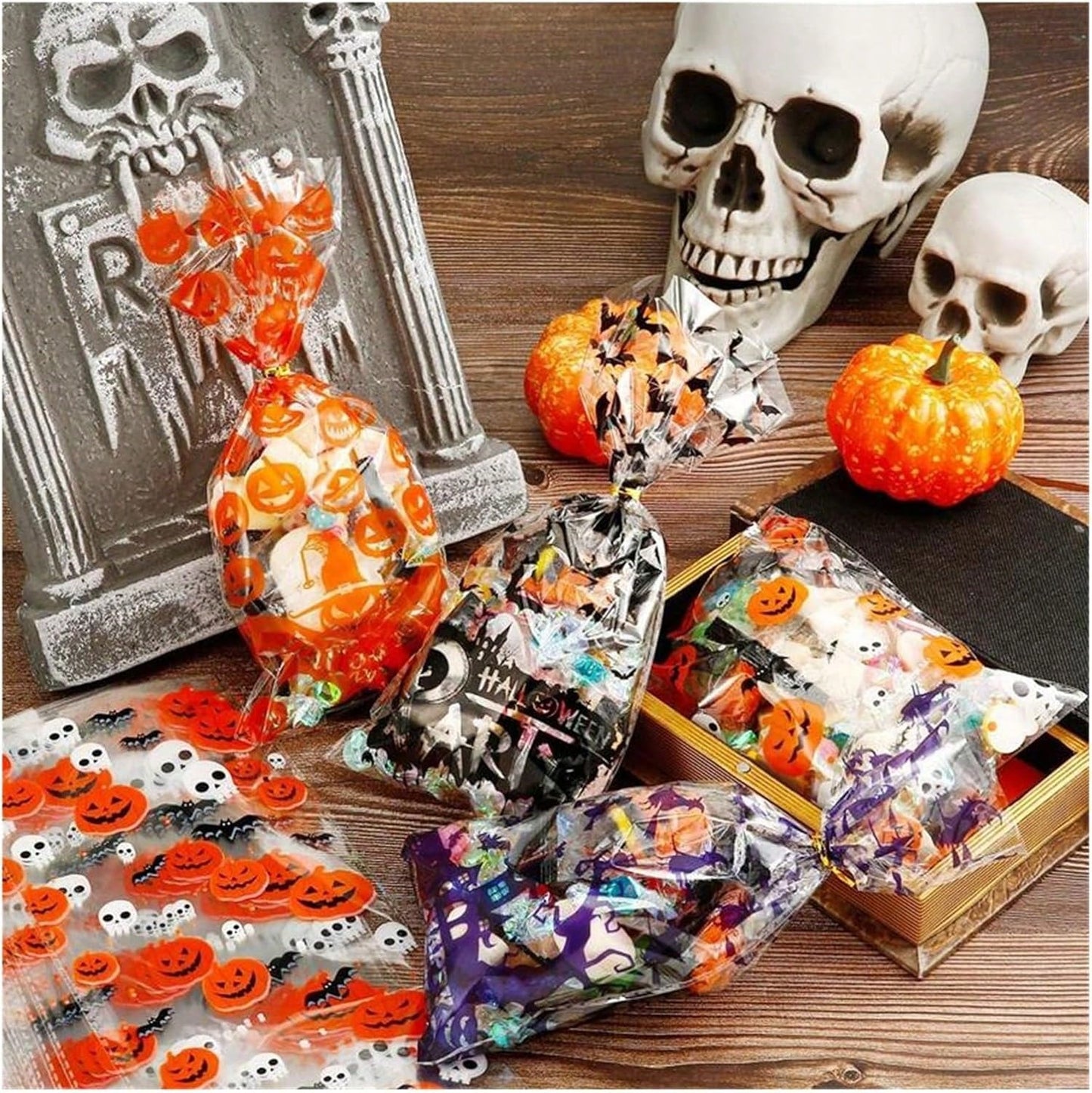 Halloween Gift Wrapping Bags - 200 Pcs Pumpkin & Bat Design