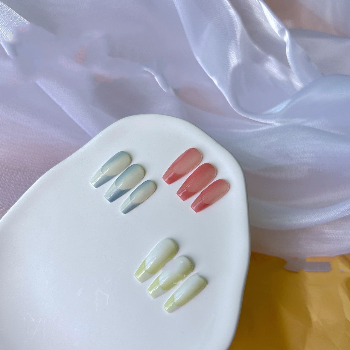 Two Tone Gradient Detachable Press-On Nails - 10 Pack
