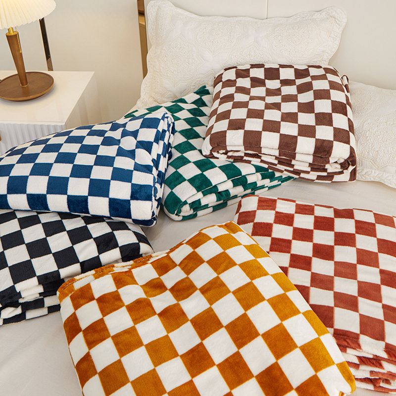 Large Flannel Blanket with Grid Pattern Thickened Soft Bedding for All Seasons