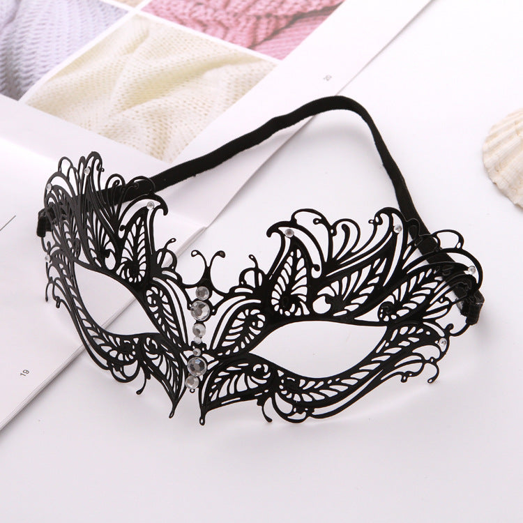 Diamond Metal Mask - Black