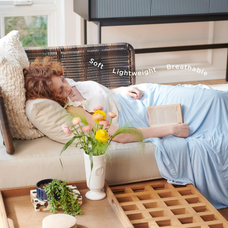 Ice-Silk Cooling Summer Blanket - Temperature-Reducing Home Bedding