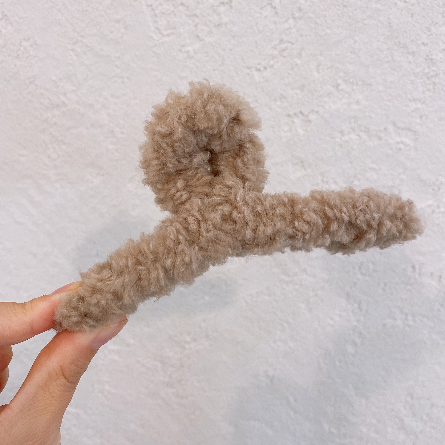 Large Plush Hair Clip with Elegant Design for Hair Accessories