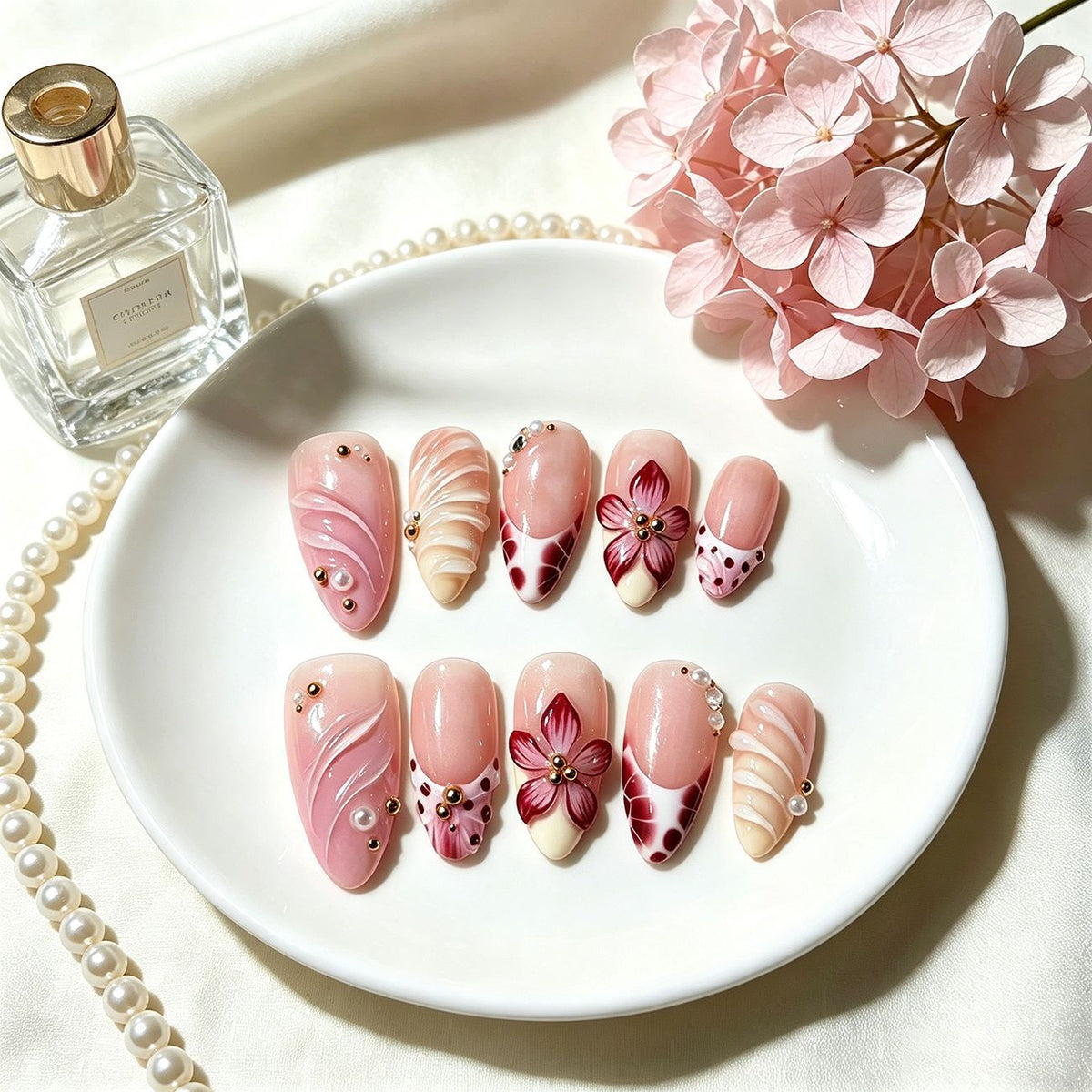 Press-On Nails Medium Length Floral Gradient Design Set