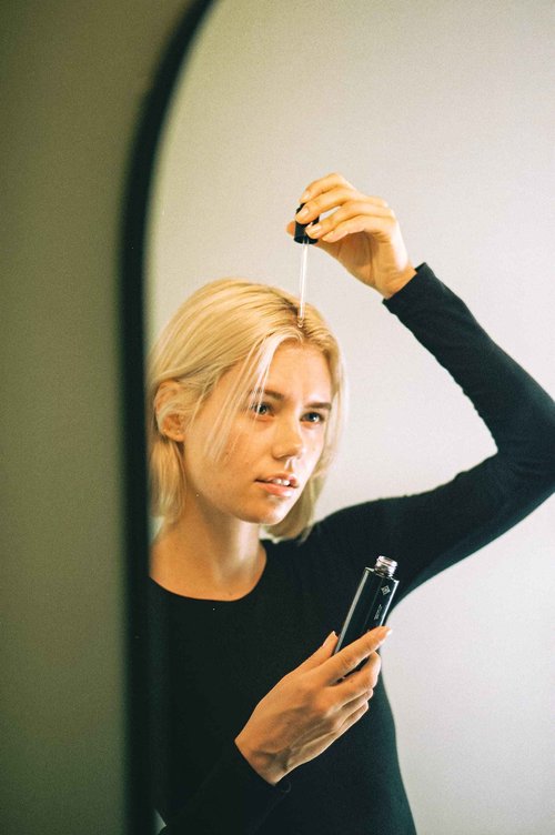 REVERIE - Natural Cake Restorative Scalp Tonic | Sulfate-Free, Silicone-Free, Color-Safe, Clean Hair Care (1.69 fl oz | 50 ml)