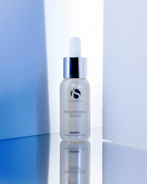 iS Clinical Brightening Serum 0.5 Fl Oz