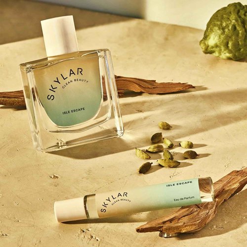 Skylar Isle Escape Eau de Parfum - Hypoallergenic & Clean Perfume for Women & Men, Vegan & Safe for Sensitive Skin - Fresh Perfume with Notes of Bergamot, Cardamom & Sandalwood - 50mL /1.7 Fl oz
