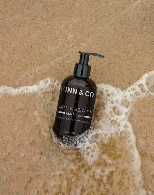 FINN & CO. Black Sand Bath & Body Oil - Lightweight & Moisturizing Formula with Jojoba & Apricot Oils - Fast Absorbing, Paraben Free, Cruelty Free - Beach Inspired Fragrance | 8 oz