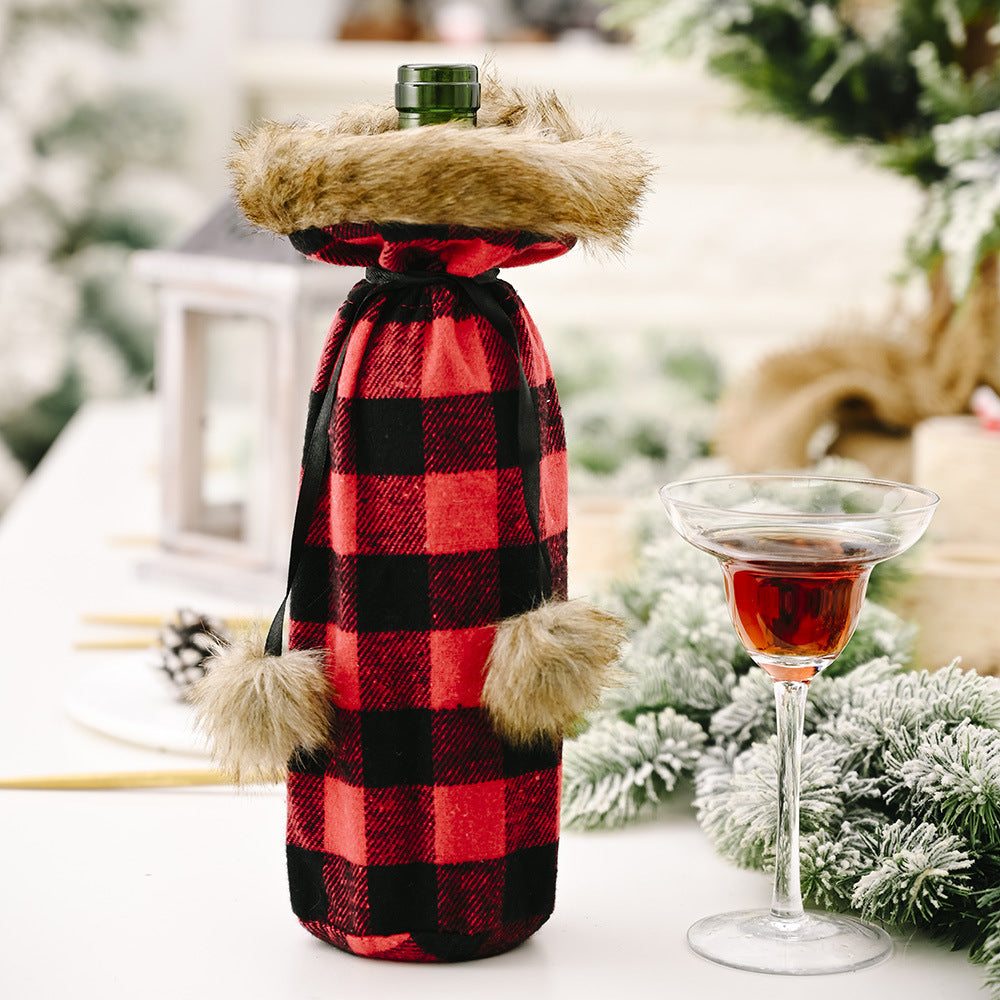 Christmas Wine Bottle Cover – Mechanical Sewing Craft with Variants