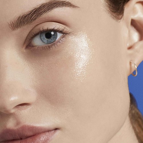 Biotherm Life Plankton Essence, Moisturizing Face Essence for All Skin Types with Biotech Plankton, Regenerating Care to Nourish, Protect and Plump Skin, 4.2 Fl. Oz.