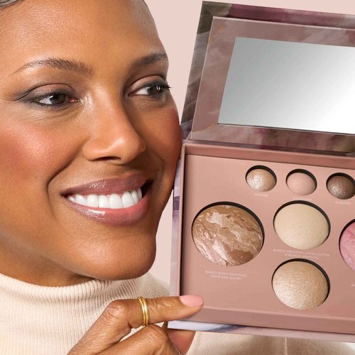 LAURA GELLER NEW YORK Baked Starter Kit: Baked Balance-n-Brighten Powder Foundation, Tan and Best of the Best Palette Blush Bronzer Highlighter Eyeshadow and Retractable Kabuki Brush