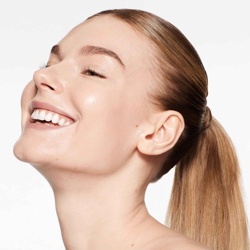 Shiseido RevitalEssence Skin Glow Foundation SPF 30, 160 Shell - Buildable, Medium Coverage - 24-HR Hydration & 12-HR Wear - Transfer, Crease & Fade Resistant - Non-Comedogenic - All Skin Types