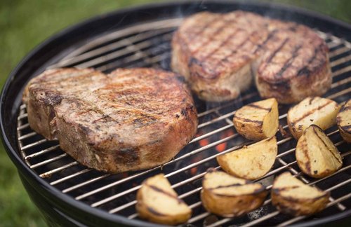 Weber Smokey Joe Premium 14-Inch Portable Grill, Black