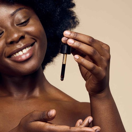 Self Glow by James Read - Sunbright Mix-In Tinted Tan Drops for Customizable Glow | Blend into Moisturizer, Serum, or Makeup | Instant, Buildable Glow | Silicone + Drying Alcohol-Free (30mL | 1 fl oz)