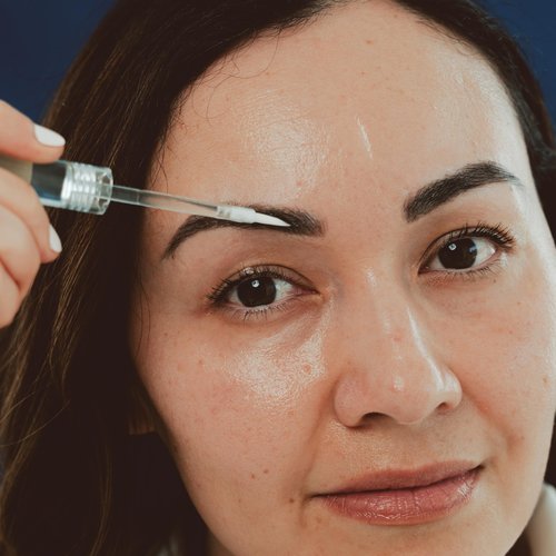 Ds Dermasensa Up Ultra Peptide Lash & Brow Serum – Boosts Growth, Density & Curl | Nourishing Botanical & Biotech Formula for Stronger, Fuller Lashes & Brow