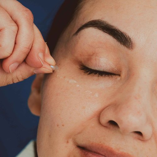 UP21 Eye Serum for Dark Circles & Puffiness (42 cap jar)