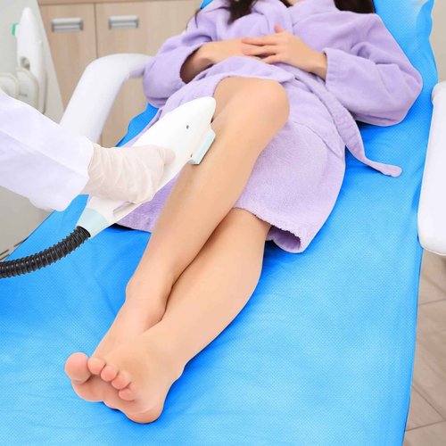 Tudomro 6 Rolls Disposable Non Woven Bed Sheets 24 x 71 Inch Massage Table Paper Covers Non Woven Fabric Massage Sheets Waterproof Spa Breathable Bed Cover for Beauty Salon (Blue)