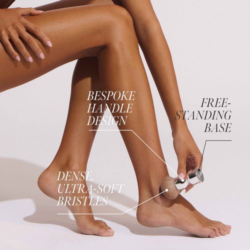 Loving Tan Flawless Blending Brush - Self Tanning Streak-Free Application, Ultra-Soft Vegan Bristles, Perfect for Tanning Hands & Feet, Free-Standing, Cruelty-Free, Use with Mousse or Cream