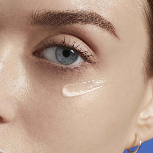 Biotherm Aquasource Total Eye Revitalizer Gel – Hydrating Gel with Depuffing Agents to Awaken and Reduce Under-Eye Bags, with Instant Cooling Effect, 0.5 fl. oz.