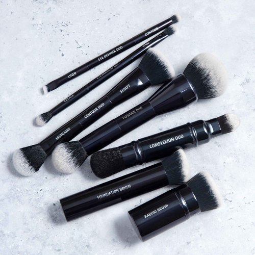Lune+Aster Powder Duo Brush | Dual-Ended Makeup Brush For Application Of Bronzers, Blushes And Powders. Made with Alumium Handle, Vegan Bristles.