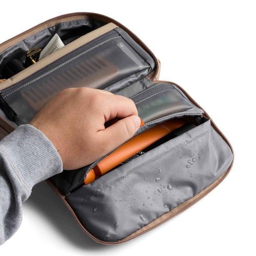 Bellroy Hanging Toiletry Kit (hanging 3 liter toiletry bag for men and women, and designed for travel) - Stone