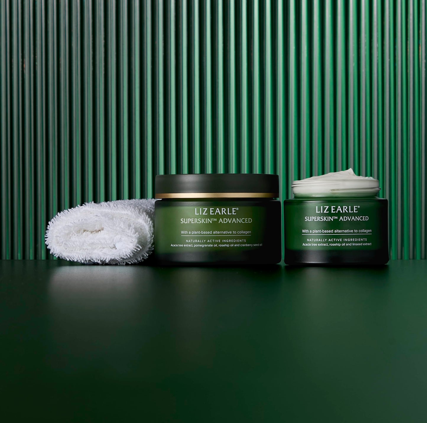 Liz Earle Superskin Advanced Firming Serum Face Moisturizer - Anti Aging Facial Firming Cream & Serum - Helps Reduce the Appearance of Fine Lines & Wrinkles (50ml)