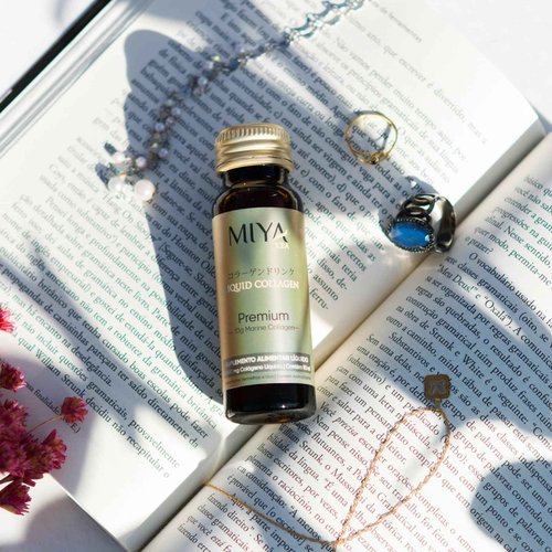 Miya Kea Premium Liquid Collagen for Women | 10,000 mg of Marine Collagen | Red Berries and Grape Flavor | Supports Skin, Hair & Nails | Beauty Supplement | Box with 10 Shots