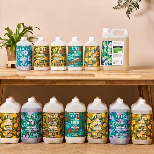 FAITH IN NATURE Natural Conditioner - Vegan & Cruelty Free, No SLS or Parabens - 84.5 fl oz, Coconut
