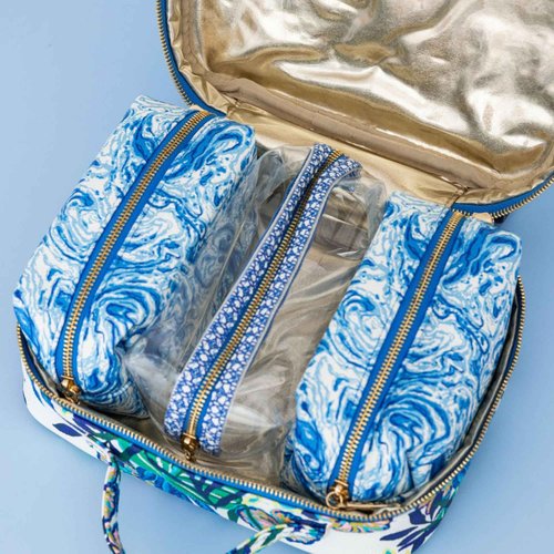 Lilly Pulitzer 4 Piece Travel Toiletry Bag, Cute Luggage Case for Adults, Zipper Pouch Set for Cosmetics, Small Pouch Bag for Supplies, Makeup or Toiletries (The Hottest Spot)