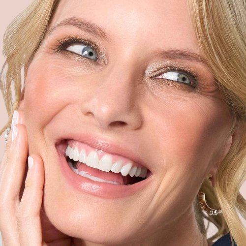 LAURA GELLER NEW YORK Baked Starter Kit: Baked Balance-n-Brighten Powder Foundation, Tan and Best of the Best Palette Blush Bronzer Highlighter Eyeshadow and Retractable Kabuki Brush