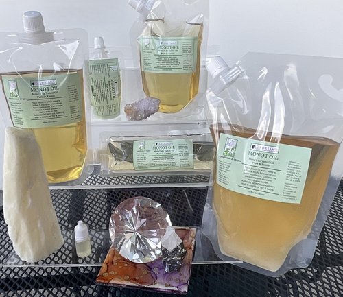 Luxuriant Monoi de Tahiti Oil, Pure & Exotic Body Oil, Natural Moisturizer, All Natural, Concentrated (32 oz)