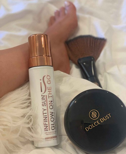 Infinity Sun Dolce Dust Powder with Applicator Brush | Remove Stickiness & Finishing Sunless Tan | Skin Hydrated & Smooth Sunless Skin | (Coconut Cream) - 90g (Matte)
