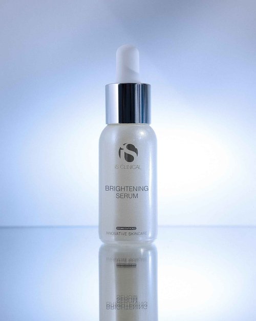 iS Clinical Brightening Serum 0.5 Fl Oz