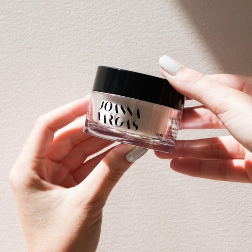 Joanna Vargas Daily Hydrating Face Cream For Women - Face Moisturizer for Radiant Soft Skin - Nourishing Day & Night Cream - Plumps & Smoothes the fine lines for Bouncier-Looking Complexion - 50ml