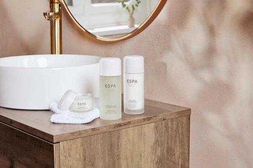ESPA | Hydrating Cleansing Milk | 200ml | Soothe & Hydrate