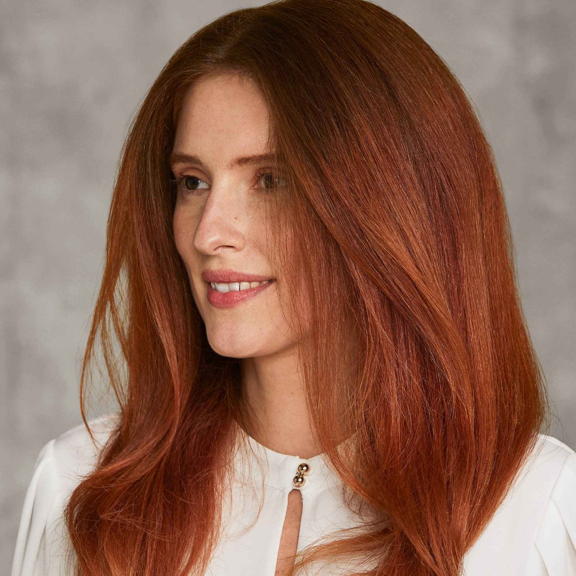 HOT TOOLS Pro Artist Black Gold Hair Dryer - Fast Drying with Even Heating for Less Damage and Dual Voltage, Travel Hair Dryer - 2000 Watts