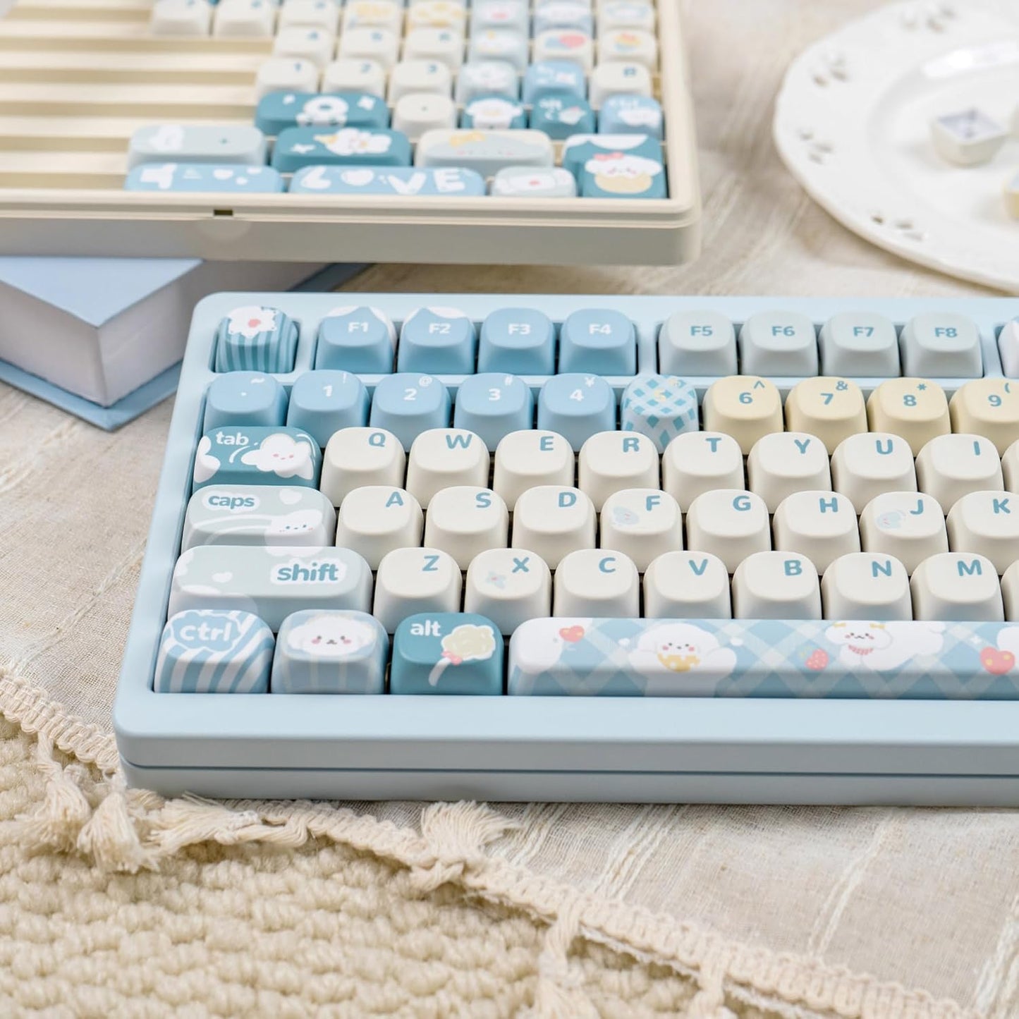 134keys Cute Keyboard Keycap PBT Blue Keycaps 60 65 75 100 Percent, MOA Profile Dye-Sublimation Custom Keycap for Cherry Gateron MX Swithes Mechanical Keyboards