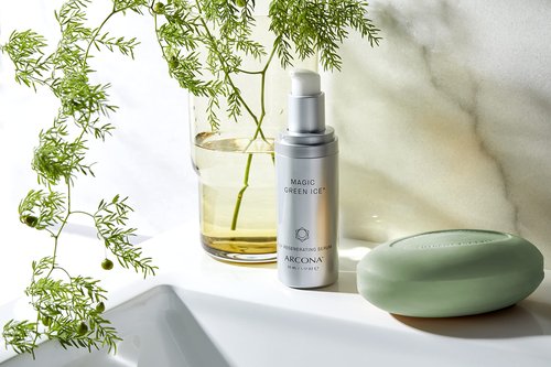 ARCONA Magic Green Ice for Aging Skin - Glycerin, Meadowfoam Seed Oil, Aloe, Lavender, Crocus Chrysanthus Bulb Extract 1.17 oz. Made In The USA