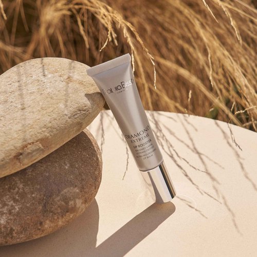 Natura Bissé Diamond Lip Booster, Extreme Nourishing Lip Serum, Smooths, Plumps & Replenishes, For Normal & Dry Skin, 0.5 Oz