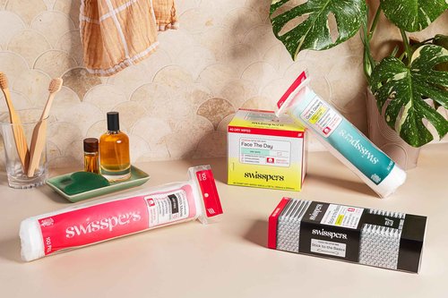Swisspers Premium 100% Cotton Dry Facial Wipes - Hypoallergenic, Biodegradable Beauty Cloths with Dot Embossing - Vegan Makeup Remover Towelettes for Women & Men, 40 Count (Pack of 4)